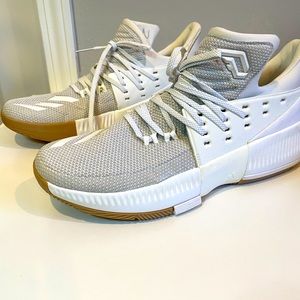 Adidas D Rose Mens Basketball Shoes. White size 11